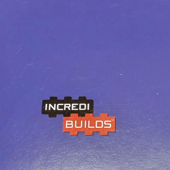 Star Wars R2 D2 Incredi Builds Book Only Inside Look at Ultimate Astromech Droid - Picture 5 of 5